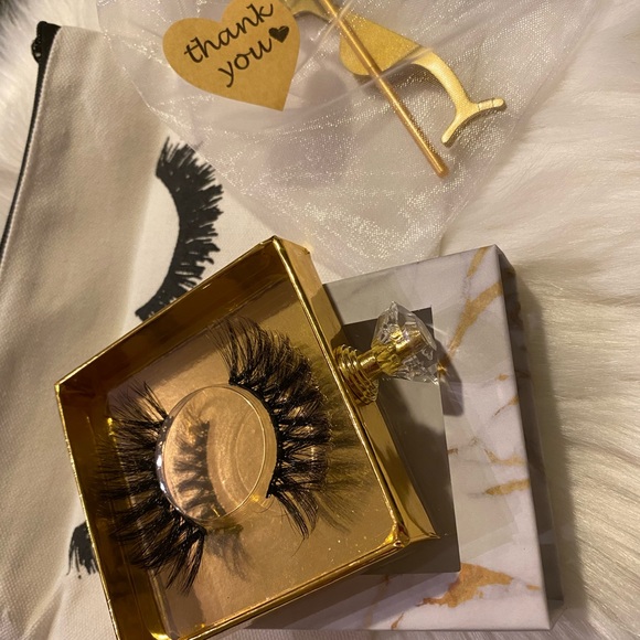 Lashes | The best Volume - Picture 9 of 11